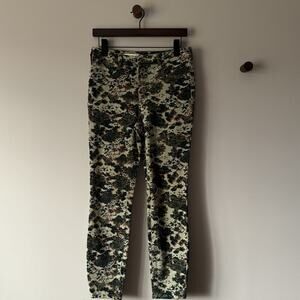 ANTHROPOLOGIE PILCRO CORDUROY CAMOUFLAGE EXPOSED BUTTON FLY SKINNY PANTS